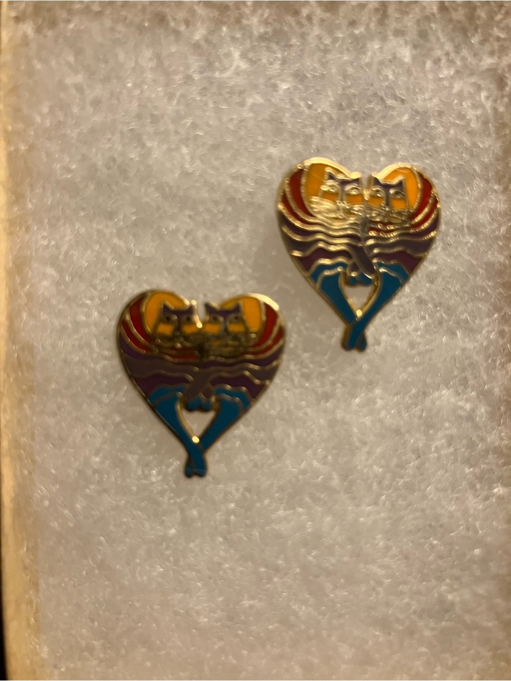 Cat Heart-Vintage Laurel Burch Signed Heart Shaped Cat Enamel Earrings - Picture 2 of 3
